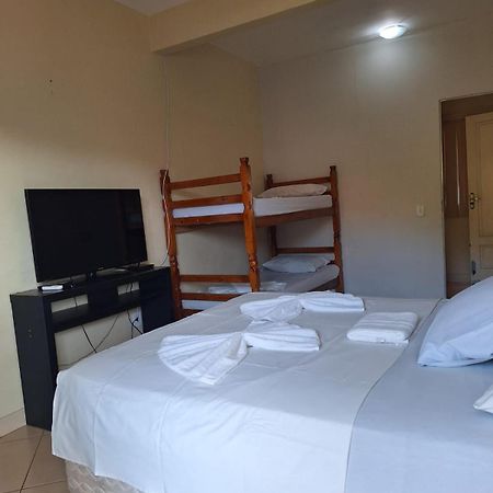 Hospedagem Recanto Dos Anjos Арраял-ду-Кабу Екстер'єр фото